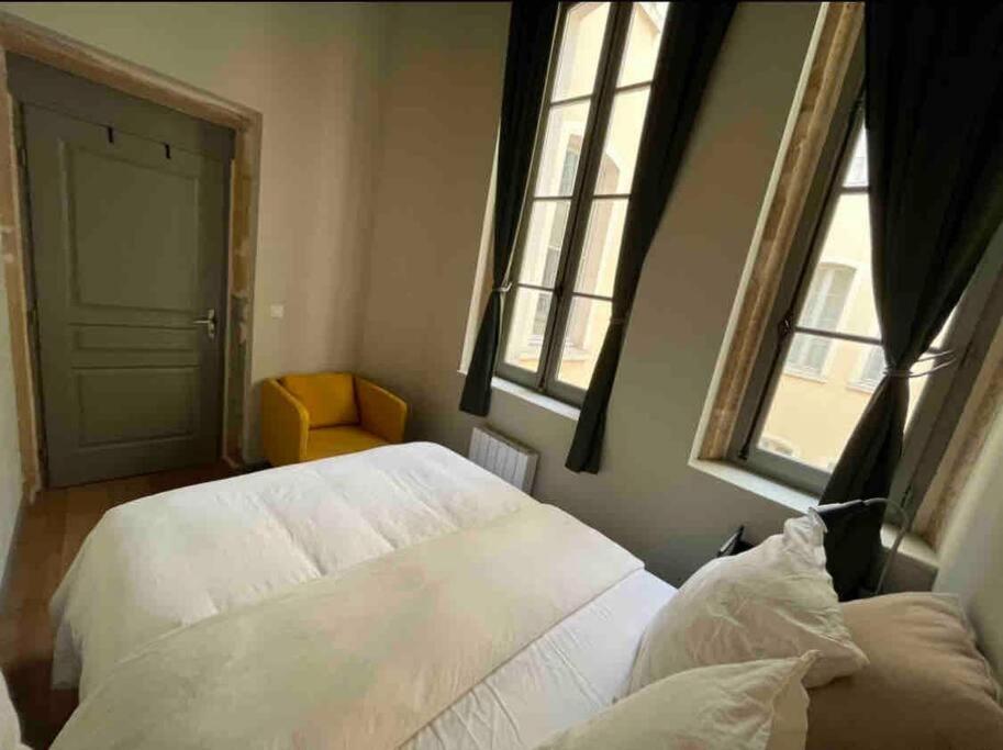 Chez Alam A Hotel De Ville Lyon Eksteriør bilde